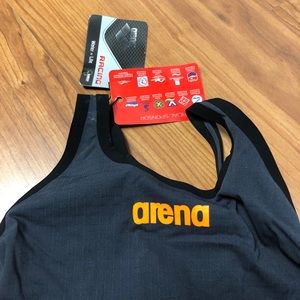 New ARENA Powerskin Carbon Pro Mark 2 Kneeskin